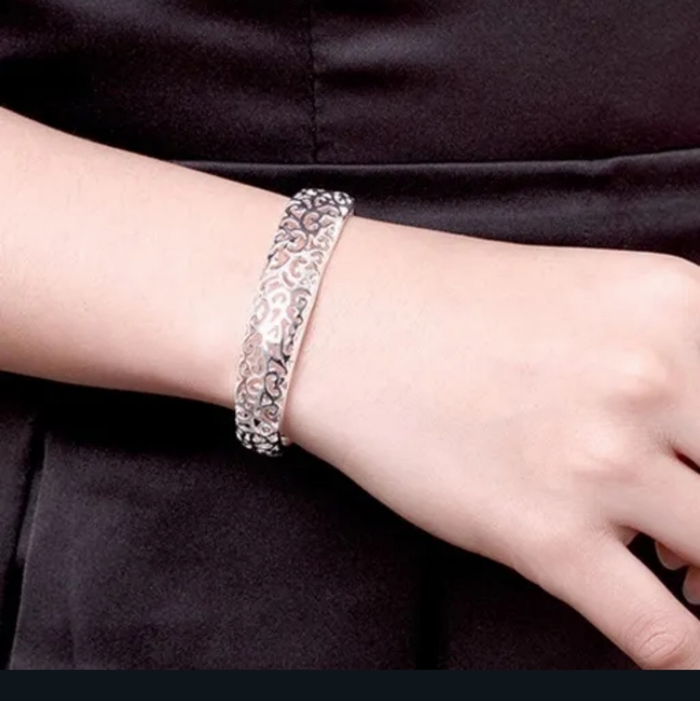 New cuff bracelet